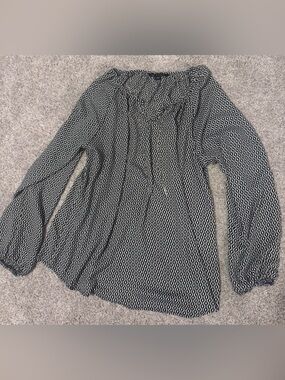 Zac & Rachel Black and White Wave-Pattern Blouse